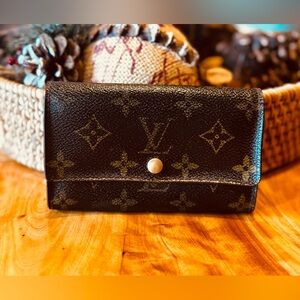 Louis Vuitton Monogram Porte Monnaie Zip Bifold Wallet Brown/